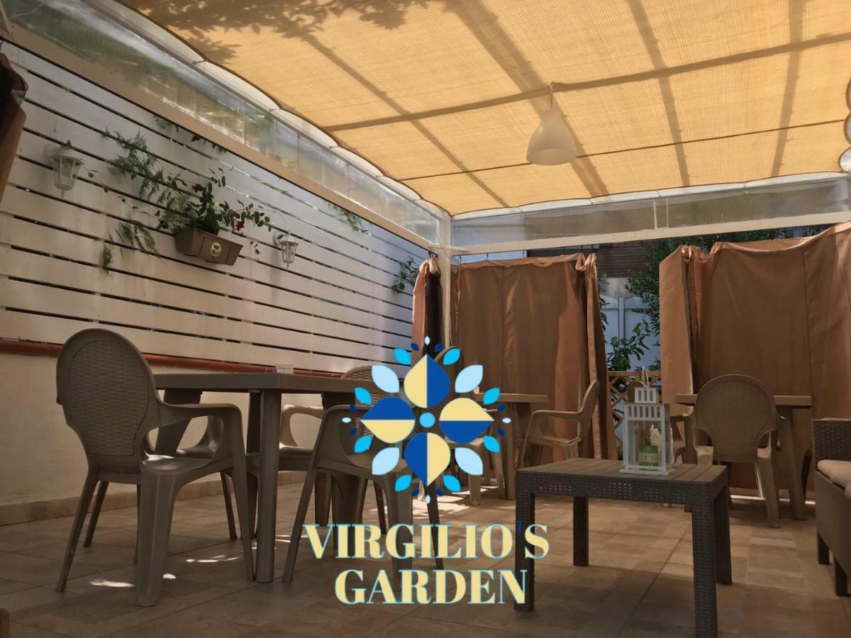 לינה וארוחת בוקר קסטלמרה די סטביה Virgilio'S Garden מראה חיצוני תמונה