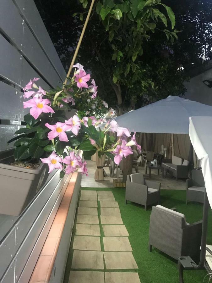 לינה וארוחת בוקר קסטלמרה די סטביה Virgilio'S Garden מראה חיצוני תמונה